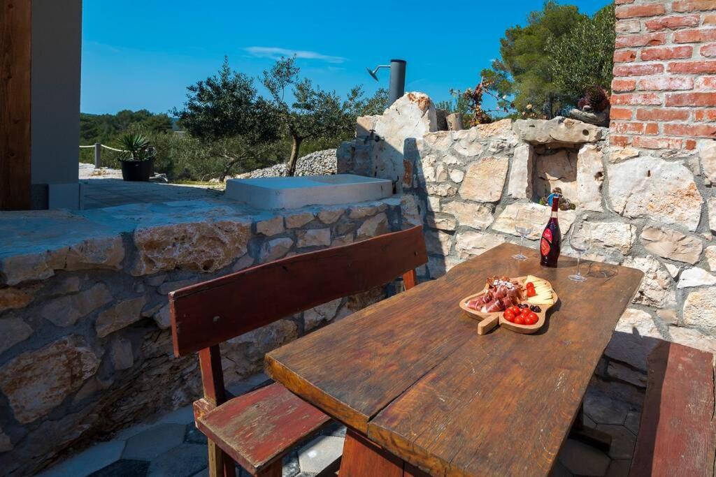 Isolated Paradise Adio Mare Milna  Dış mekan fotoğraf